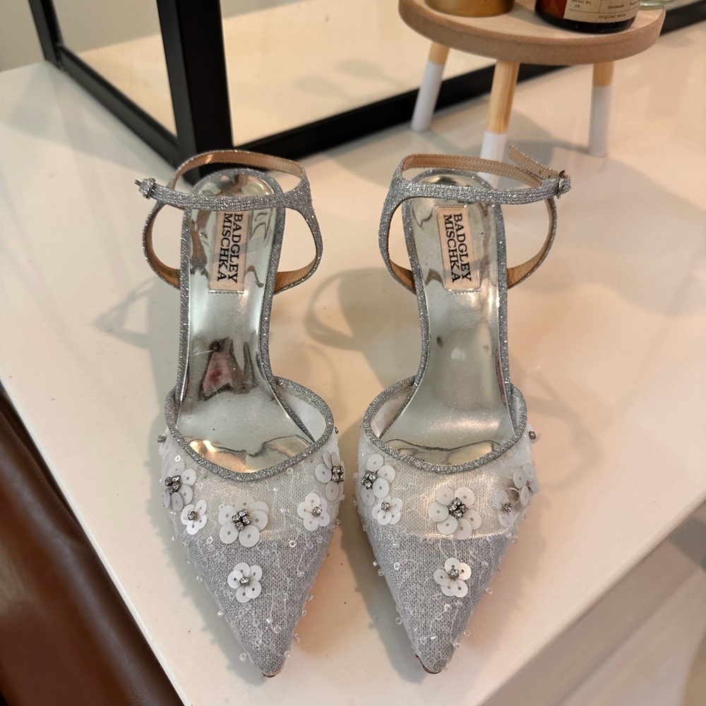 Badgley Mischka Silver Embellished Women's Shoes
